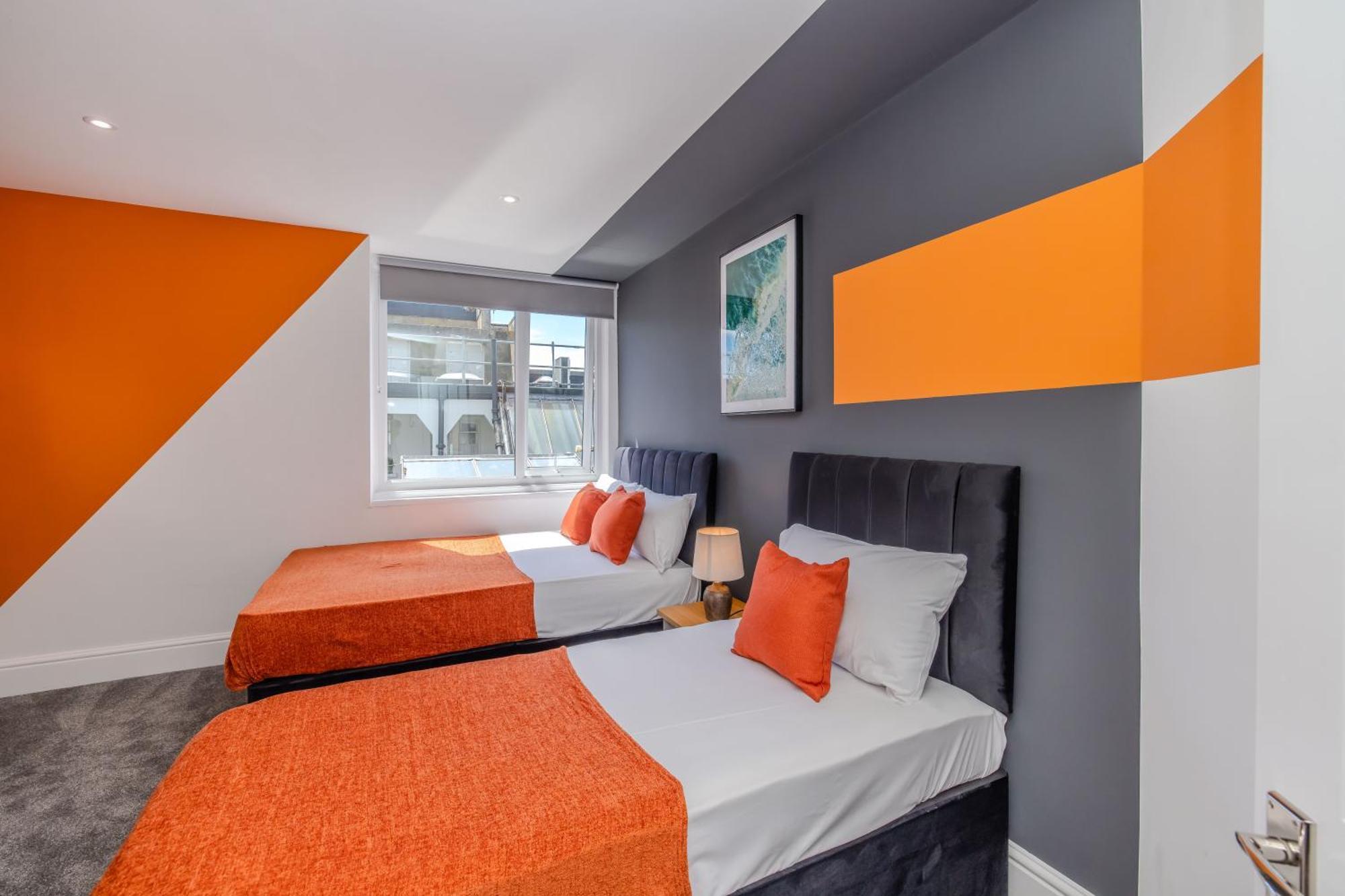 Amazing 3 Bedroom Flat I Next To Brighton Beach & Shopping Center Exterior photo
